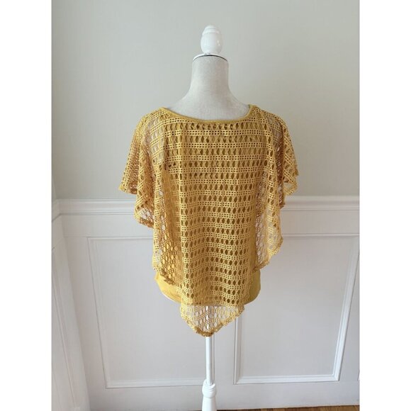 Naif Yellow Crochet OverlayTop With Keyhole Neckline S - Picture 3 of 5